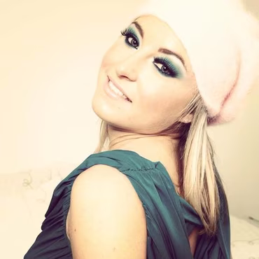 What makeup for oily skin?