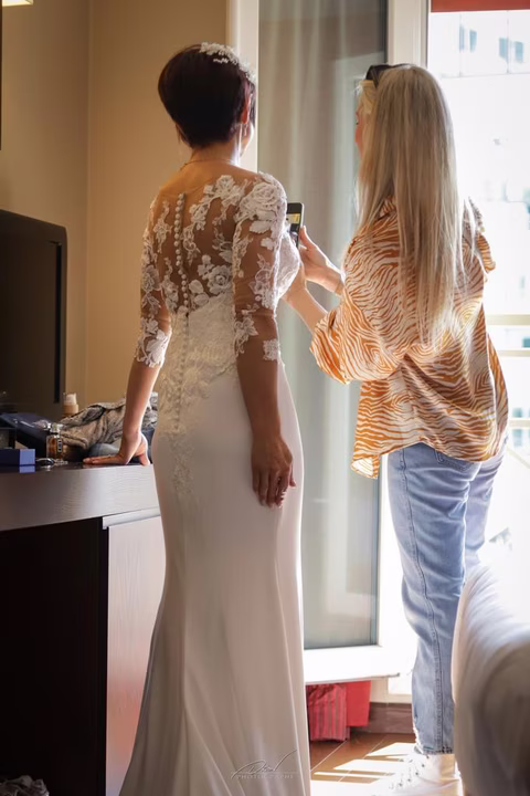 Jennifer Perseverante maquille la mariée