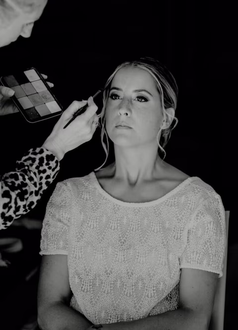 Jennifer Persévérante Maquilleuse professionnelle. L'excellence à votre service